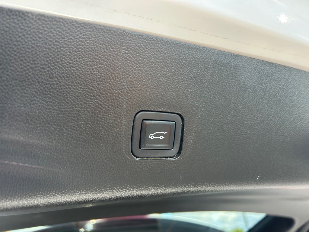 2018 Chevrolet Traverse Image 12