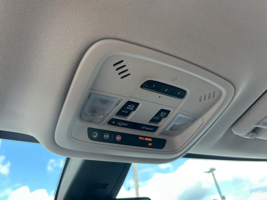 2018 Chevrolet Traverse Image 30