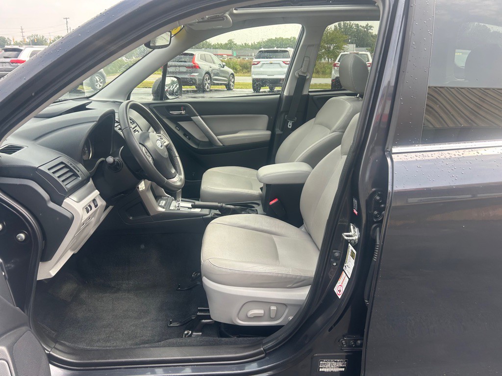 2015 Subaru Forester Image 14