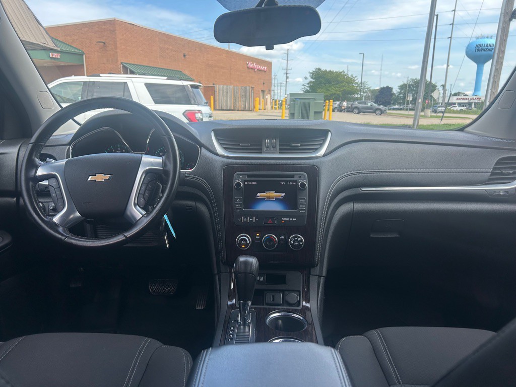 2015 Chevrolet Traverse Image 13