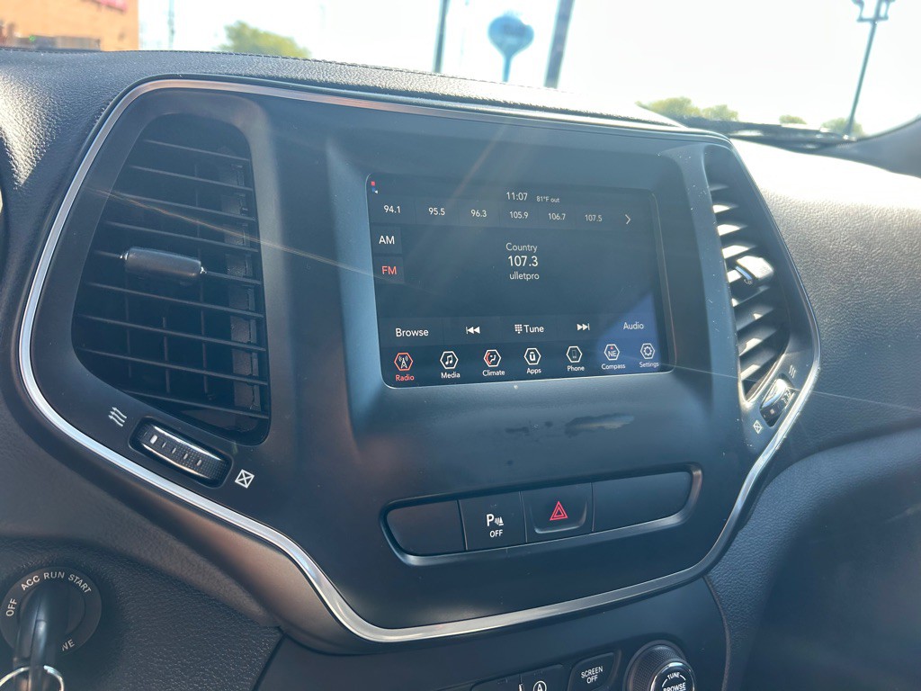 2019 Jeep Cherokee Image 20