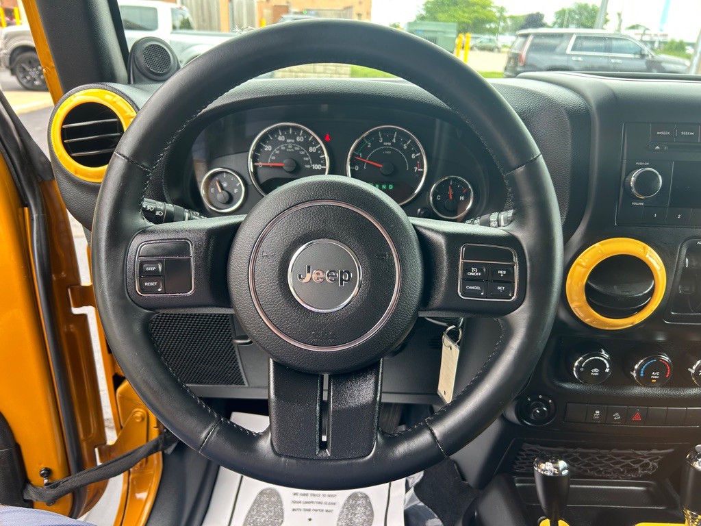 2014 Jeep Wrangler Unlimited Image 16