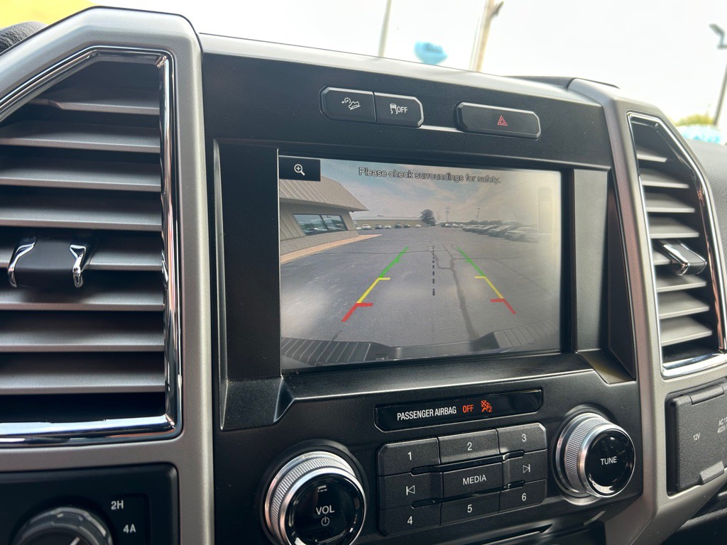 2015 Ford F-150 Image 21