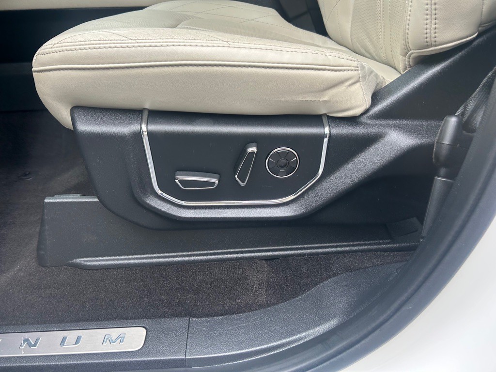 2020 Ford Expedition Image 19