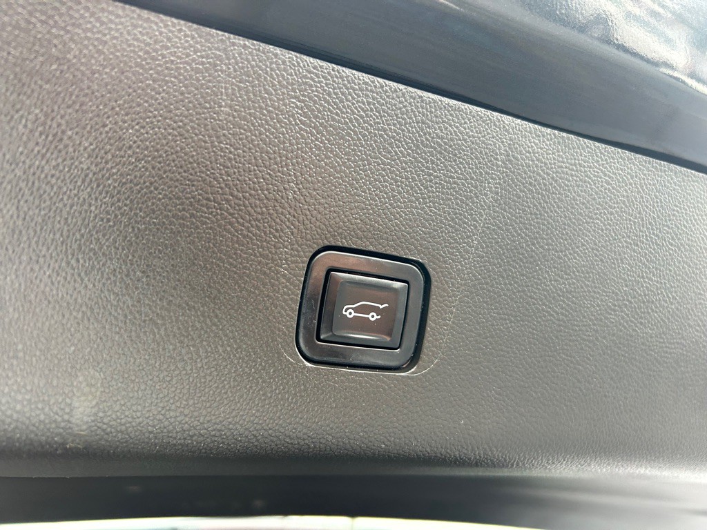 2021 Chevrolet Traverse Image 11