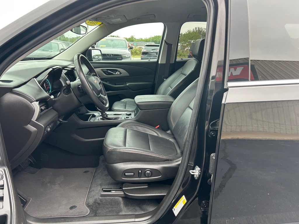 2021 Chevrolet Traverse Image 15