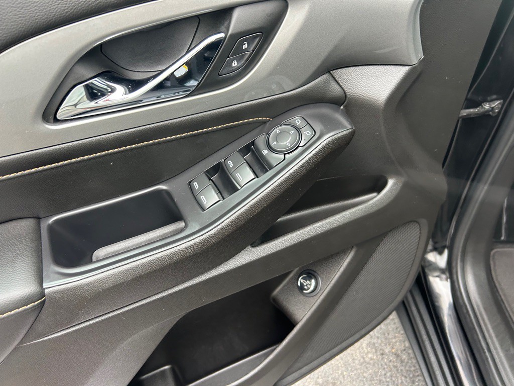 2021 Chevrolet Traverse Image 17