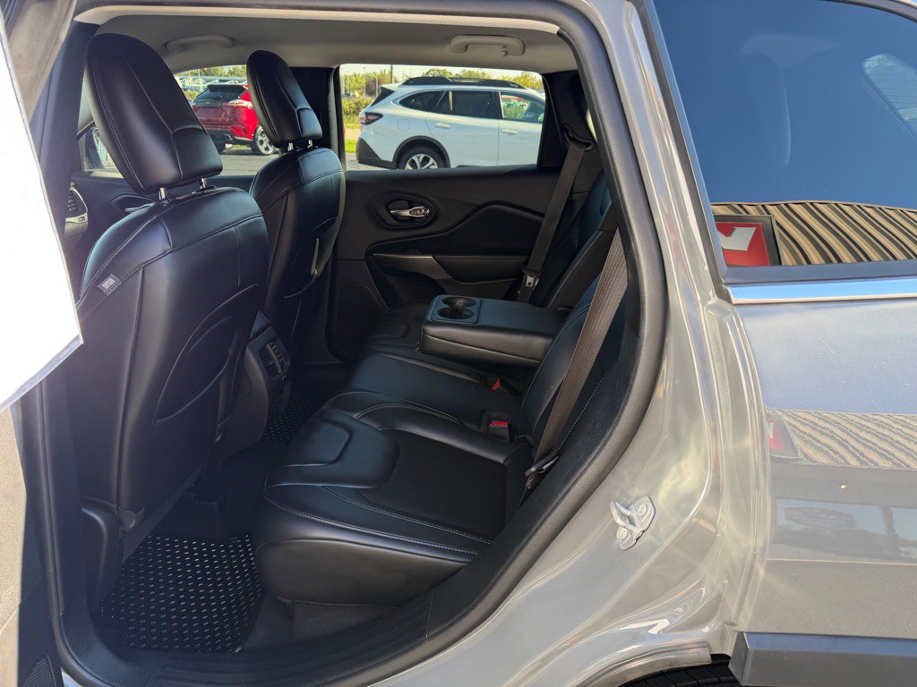 2020 Jeep Cherokee Image 11