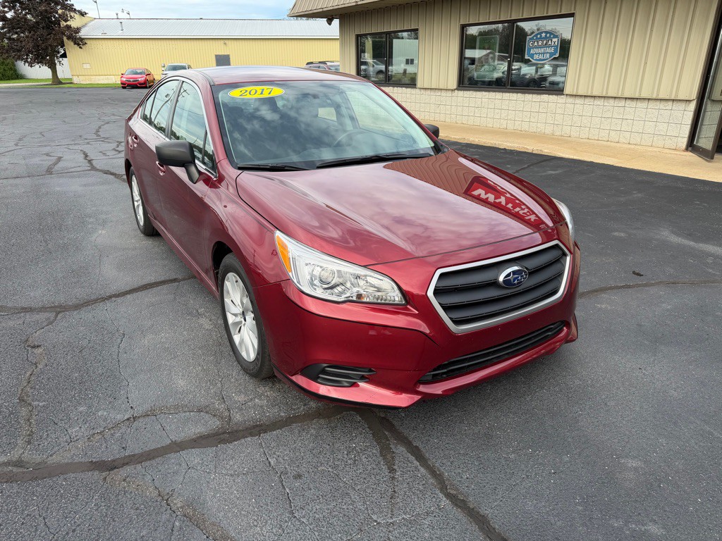2017 Subaru Legacy Image 2