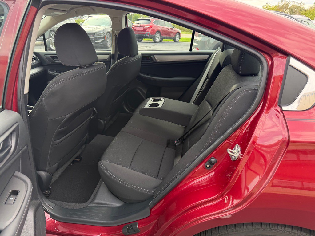 2017 Subaru Legacy Image 10