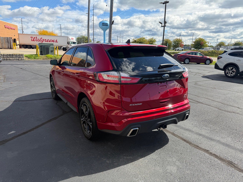 2020 Ford Edge Image 5