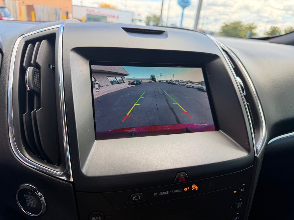 2020 Ford Edge Image 28