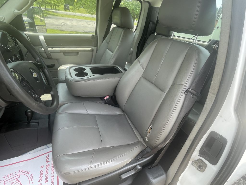 2010 Chevrolet Silverado 1500 Image 11