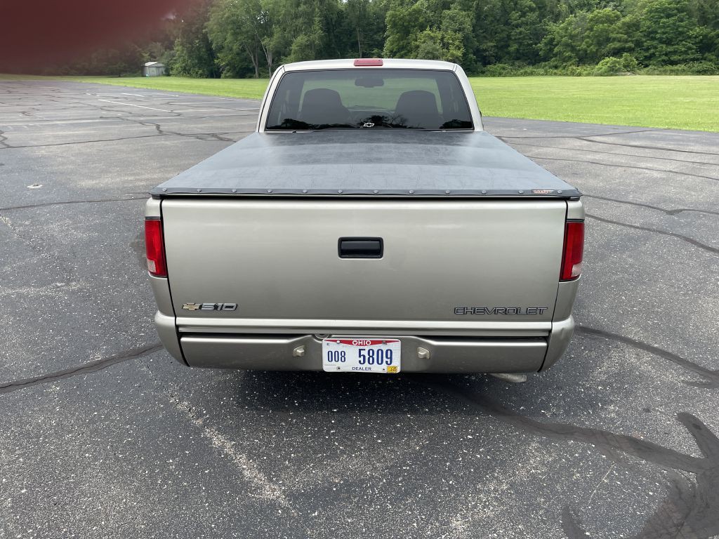 1999 Chevrolet S10 Image 6