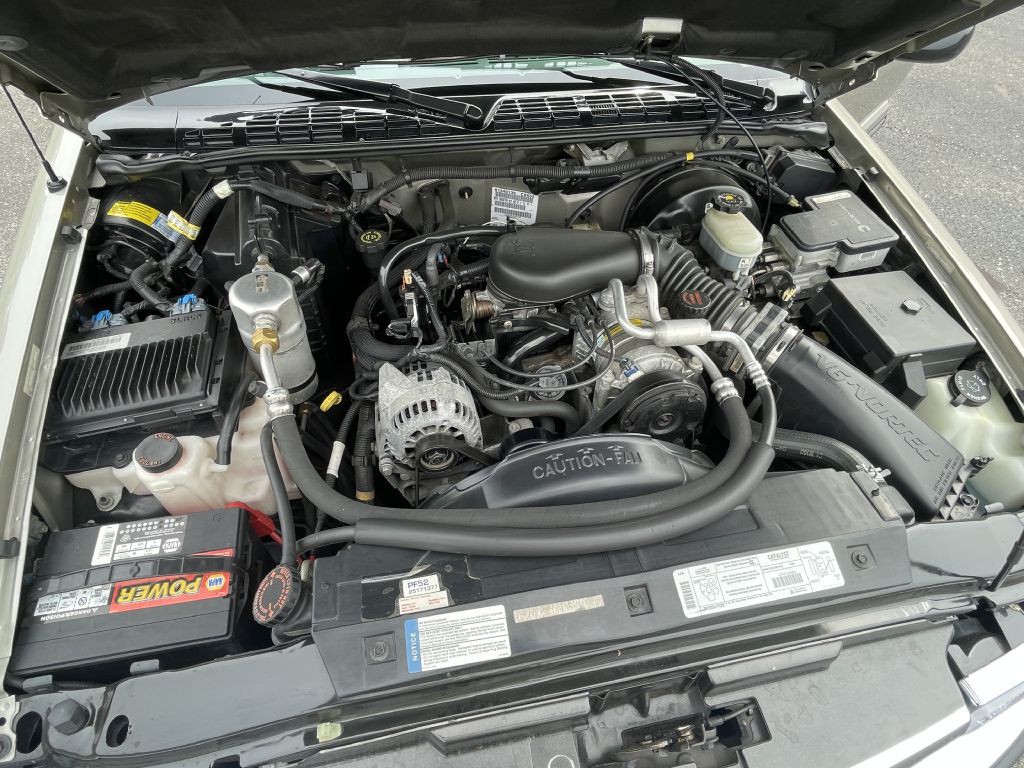 1999 Chevrolet S10 Image 10