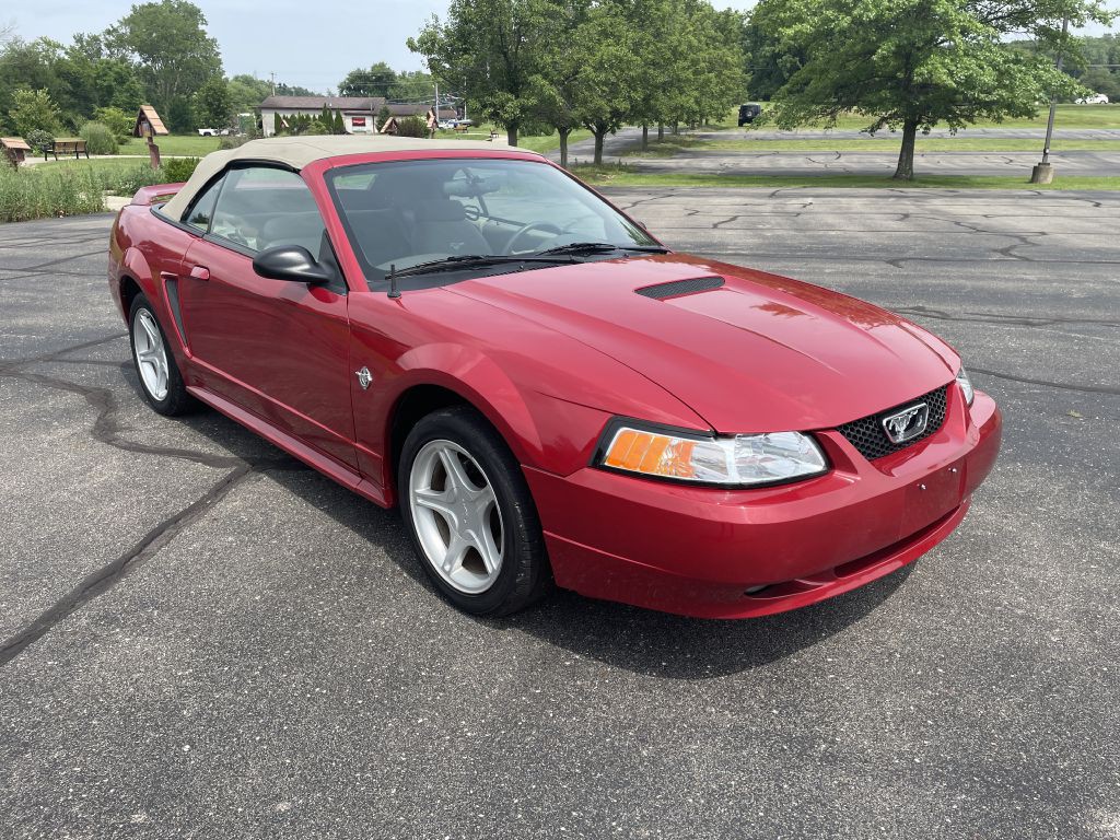 1999 Ford Mustang Image 4