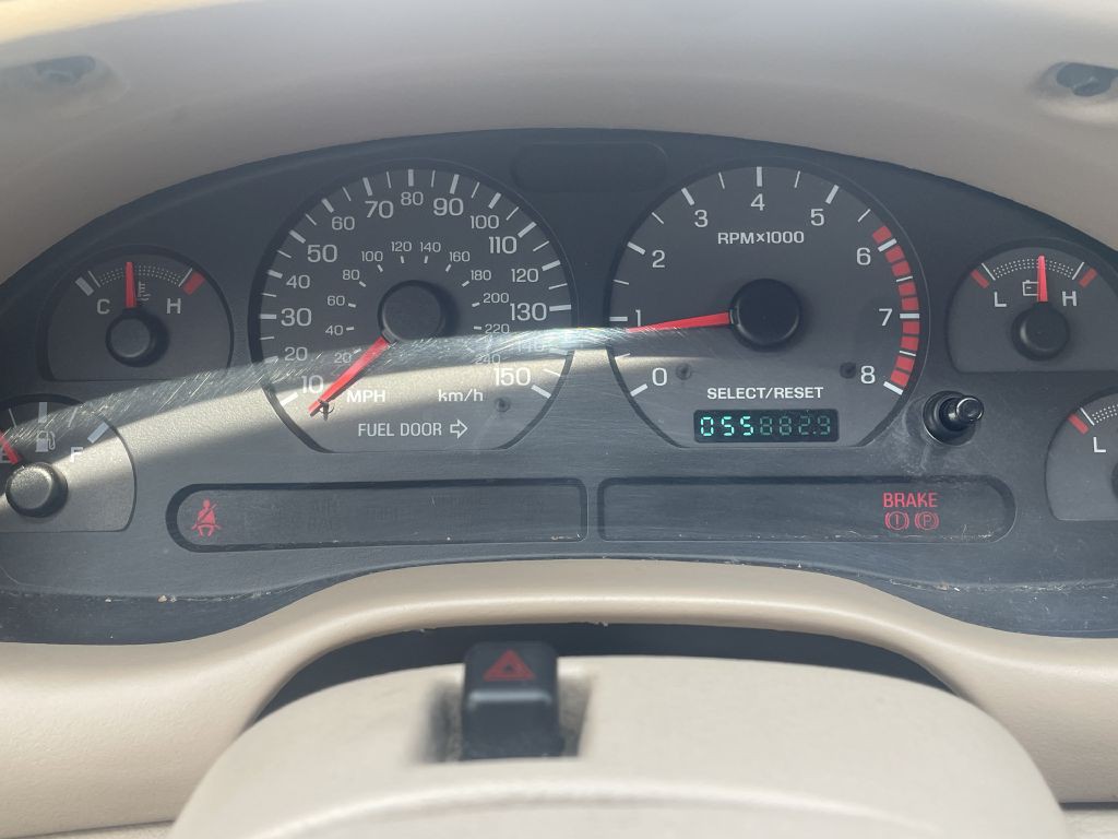 1999 Ford Mustang Image 12