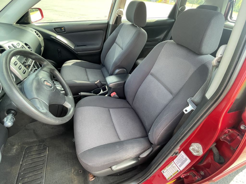 2006 Pontiac Vibe Image 12