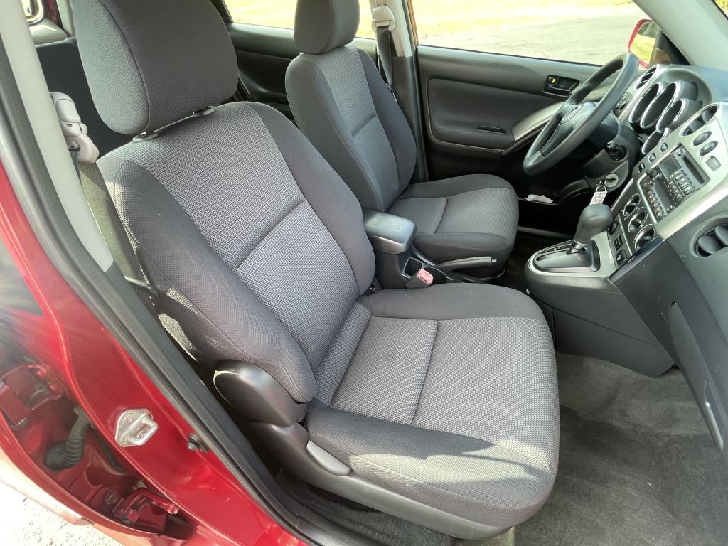 2006 Pontiac Vibe Image 13