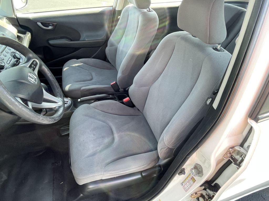2013 Honda Fit Image 11