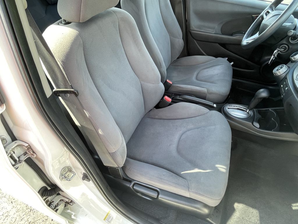 2013 Honda Fit Image 12