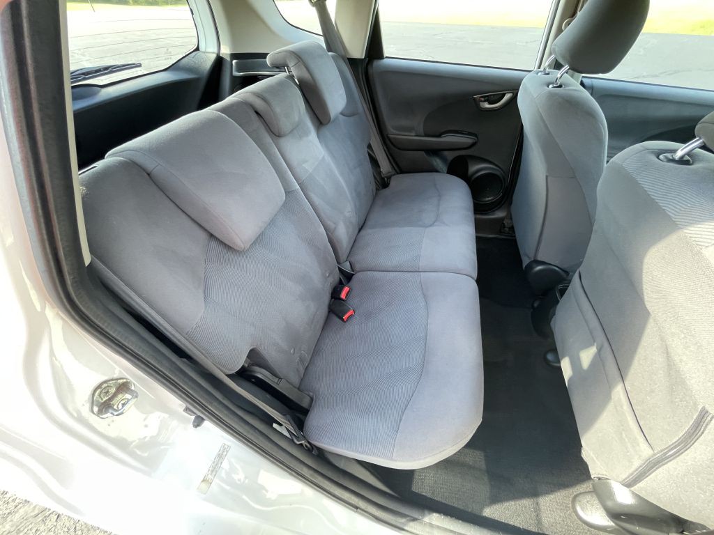 2013 Honda Fit Image 13