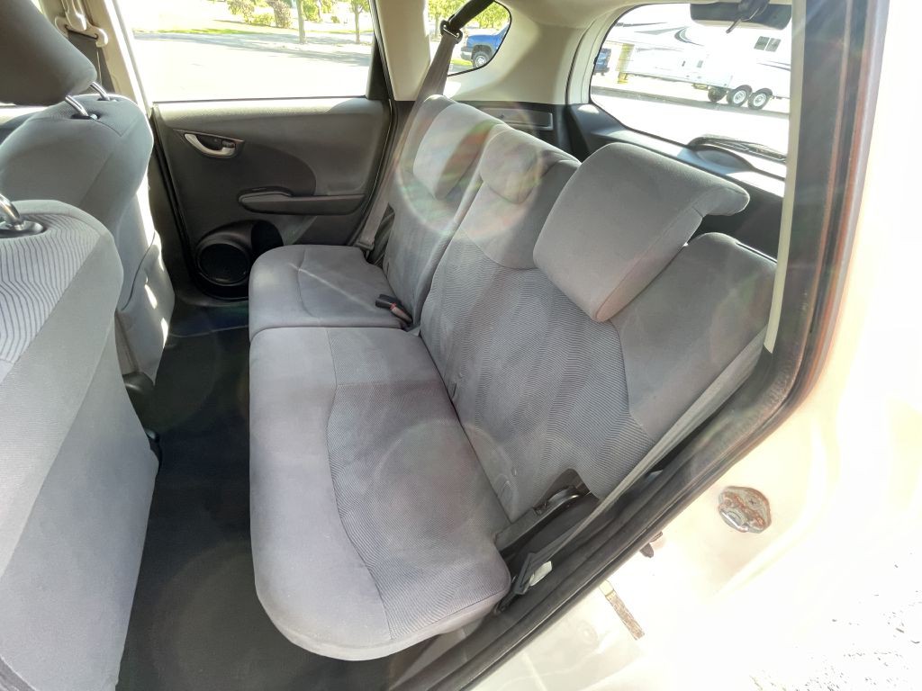 2013 Honda Fit Image 14