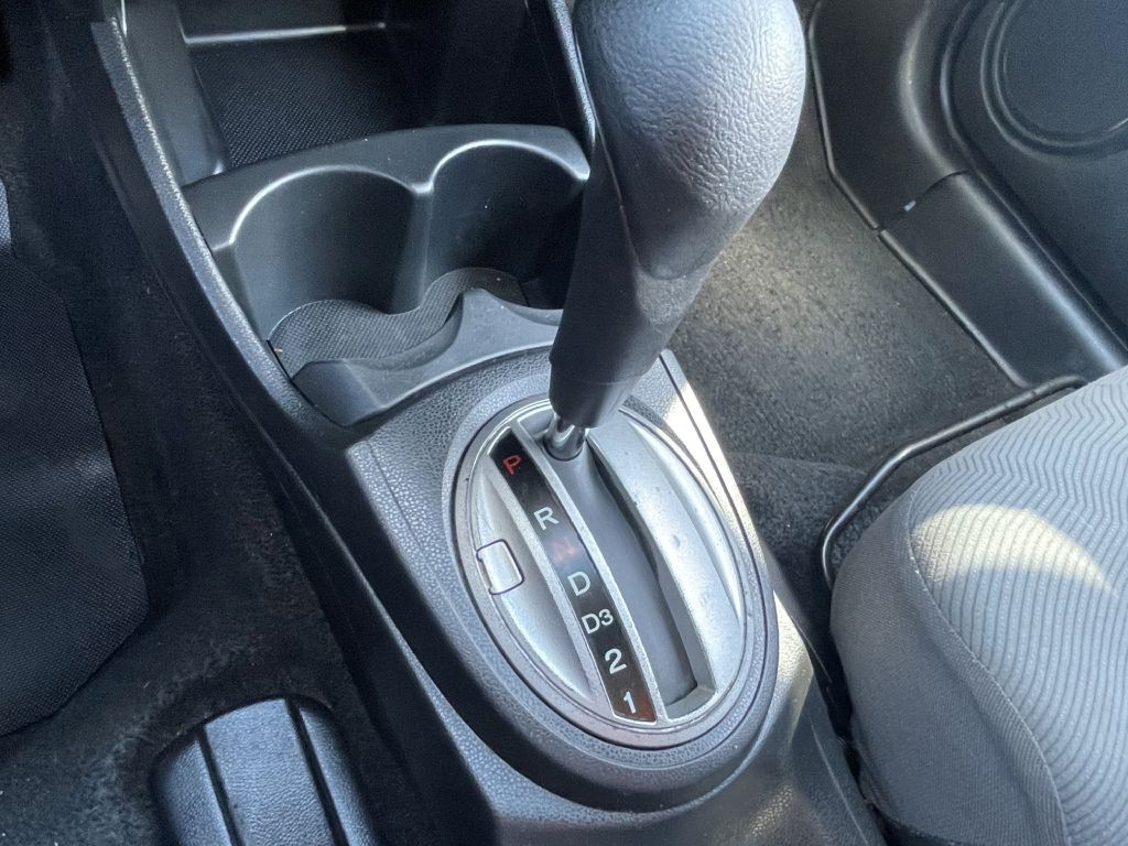 2013 Honda Fit Image 18