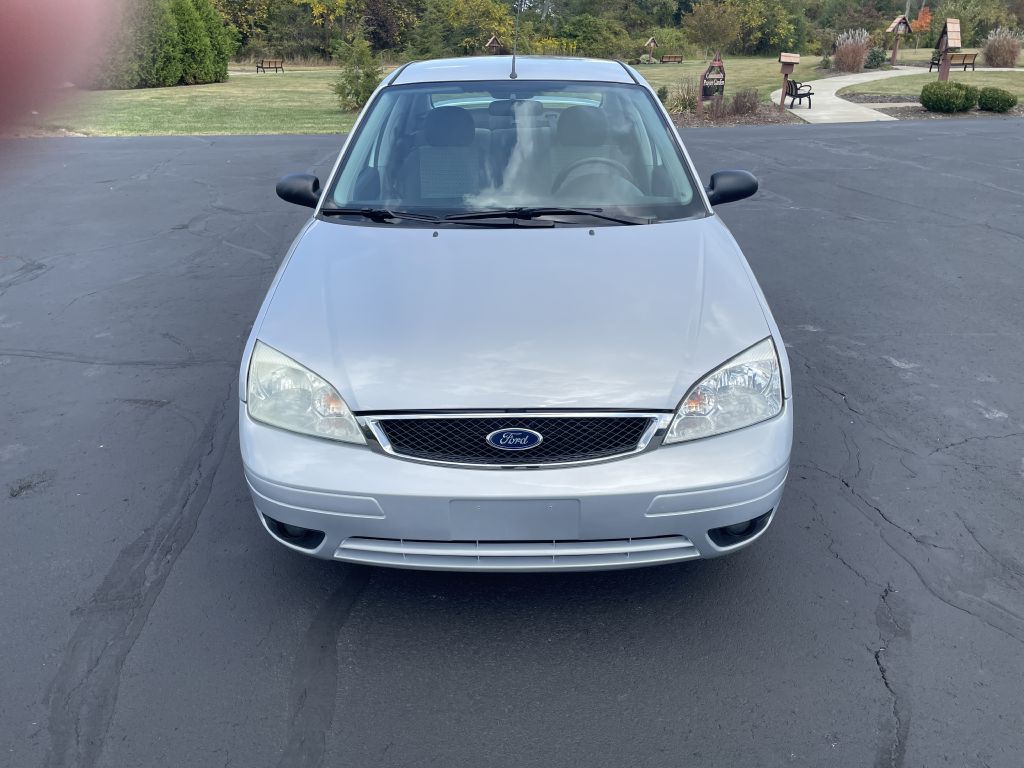 2007 Ford Focus Image 2