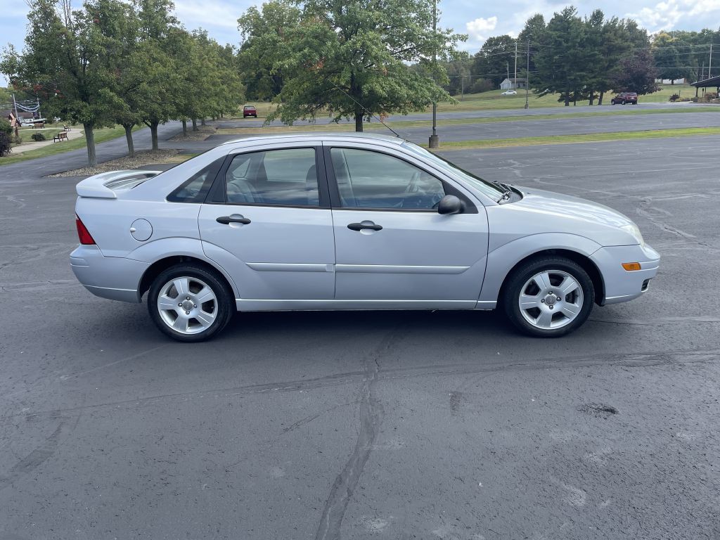 2007 Ford Focus Image 4