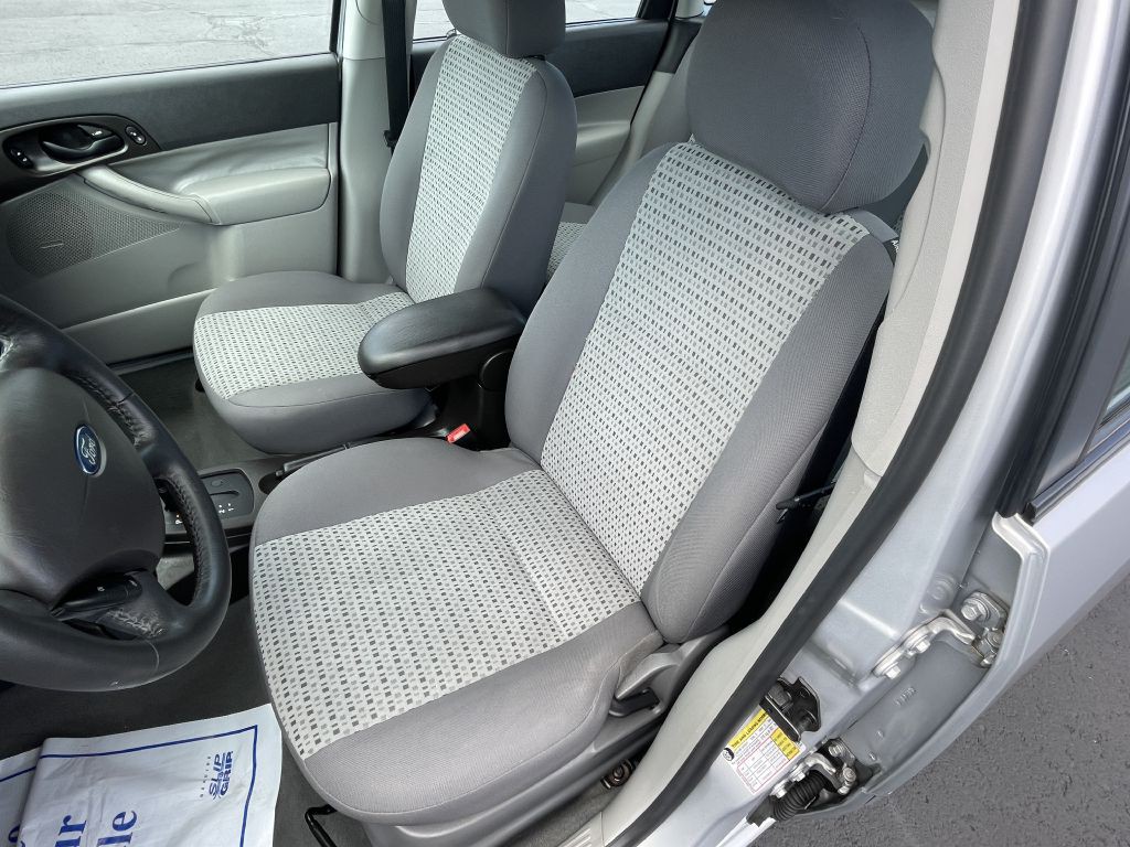 2007 Ford Focus Image 9