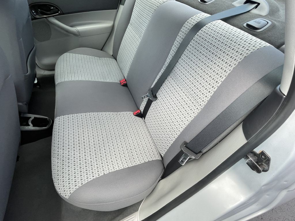 2007 Ford Focus Image 12