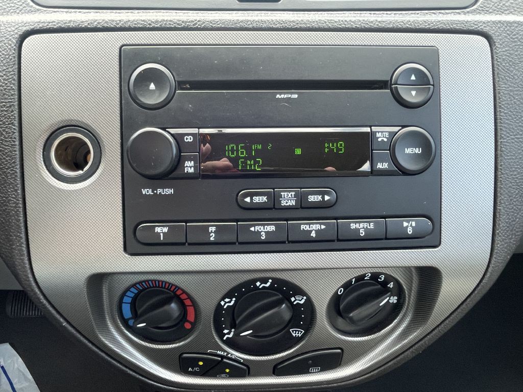 2007 Ford Focus Image 15