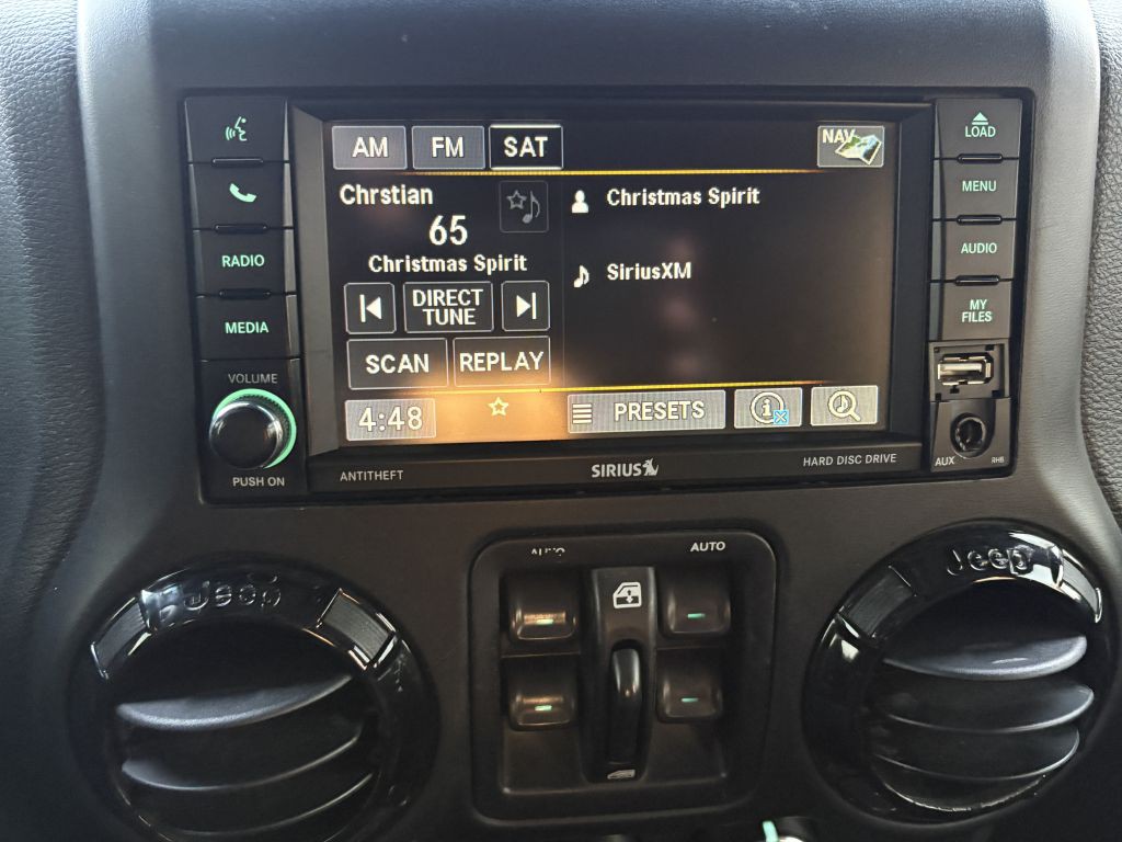 2015 Jeep Wrangler Unlimited Image 17