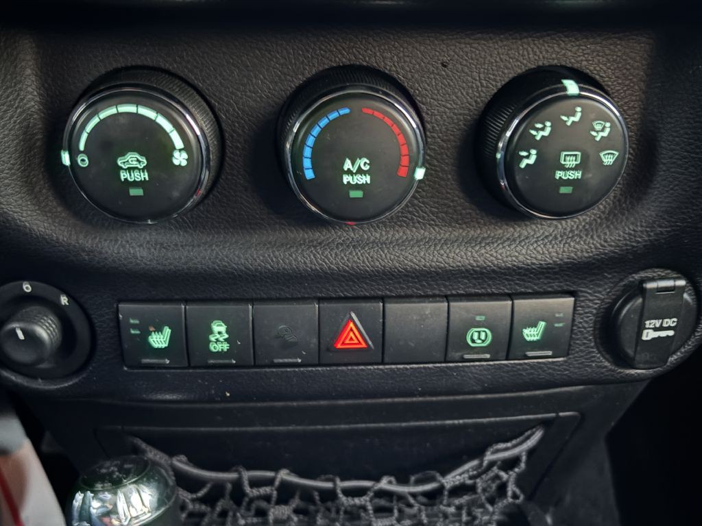 2015 Jeep Wrangler Unlimited Image 19