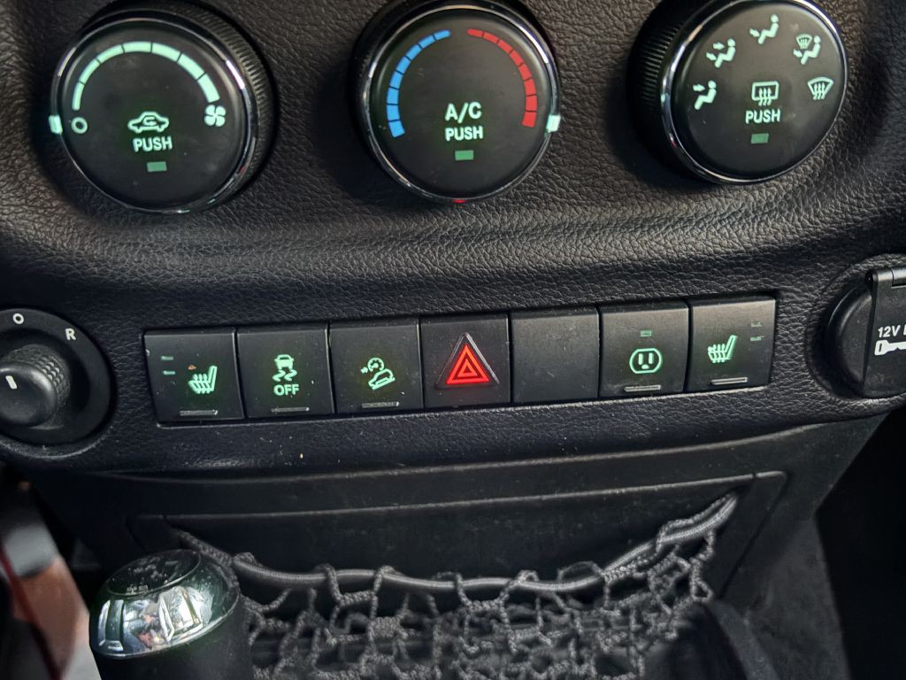 2015 Jeep Wrangler Unlimited Image 20