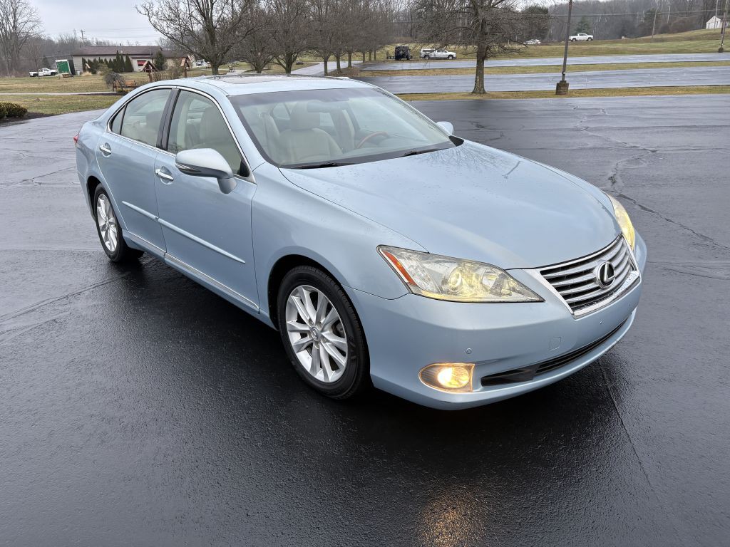 2011 Lexus ES Image 3