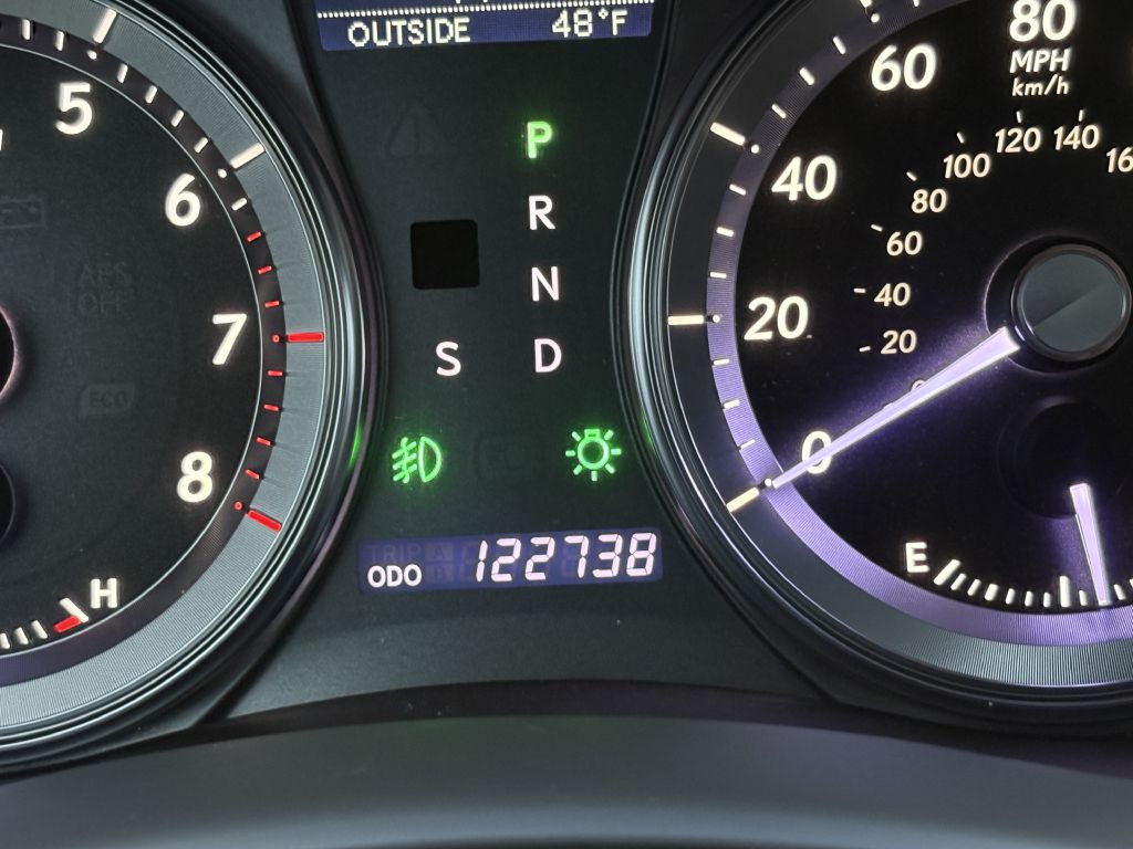 2011 Lexus ES Image 11