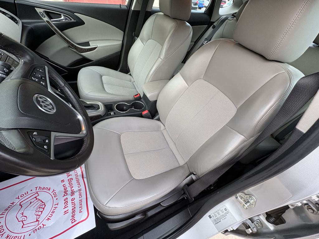 2014 Buick Verano Image 11