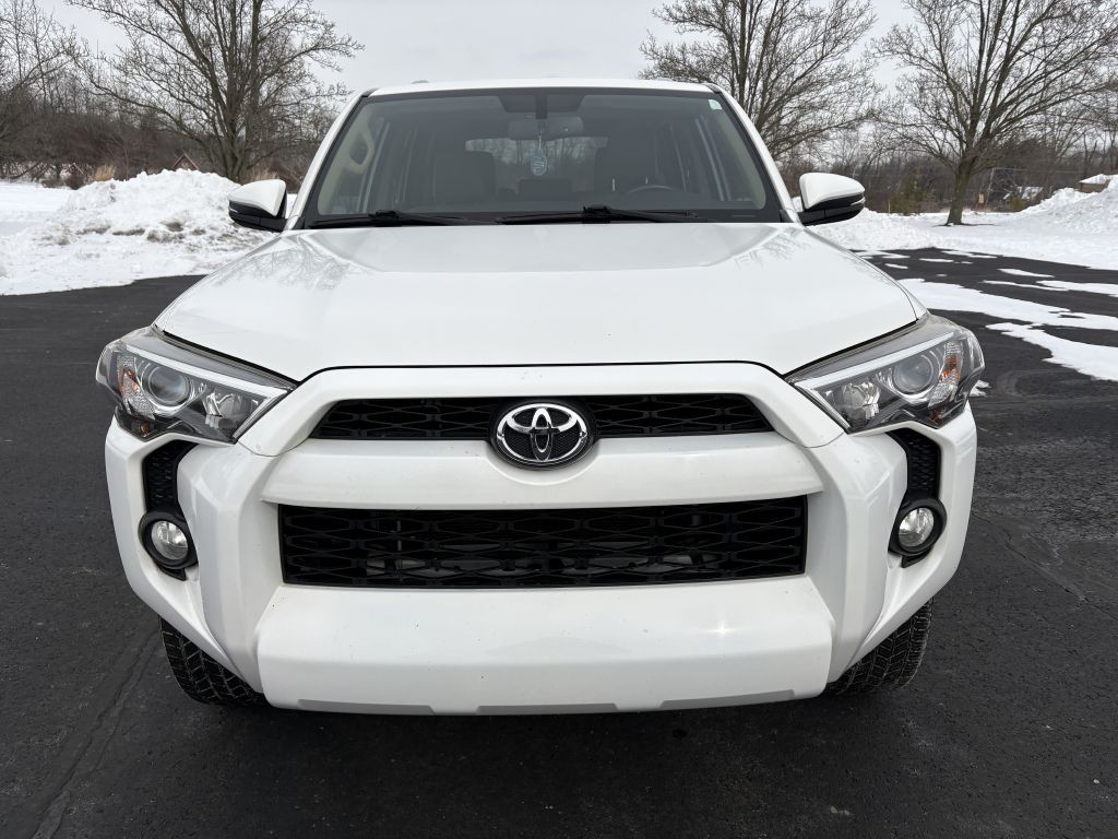 2016 Toyota 4Runner Image 2