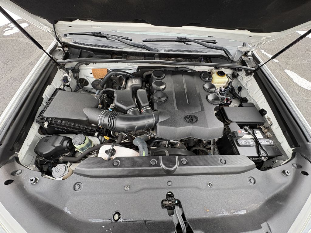 2016 Toyota 4Runner Image 9