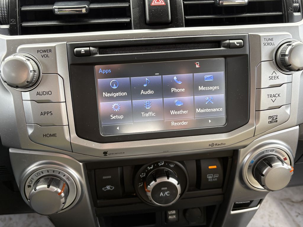 2016 Toyota 4Runner Image 16