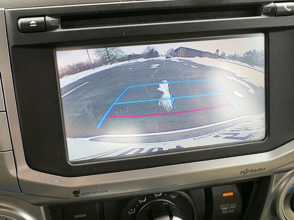 2016 Toyota 4Runner Image 18