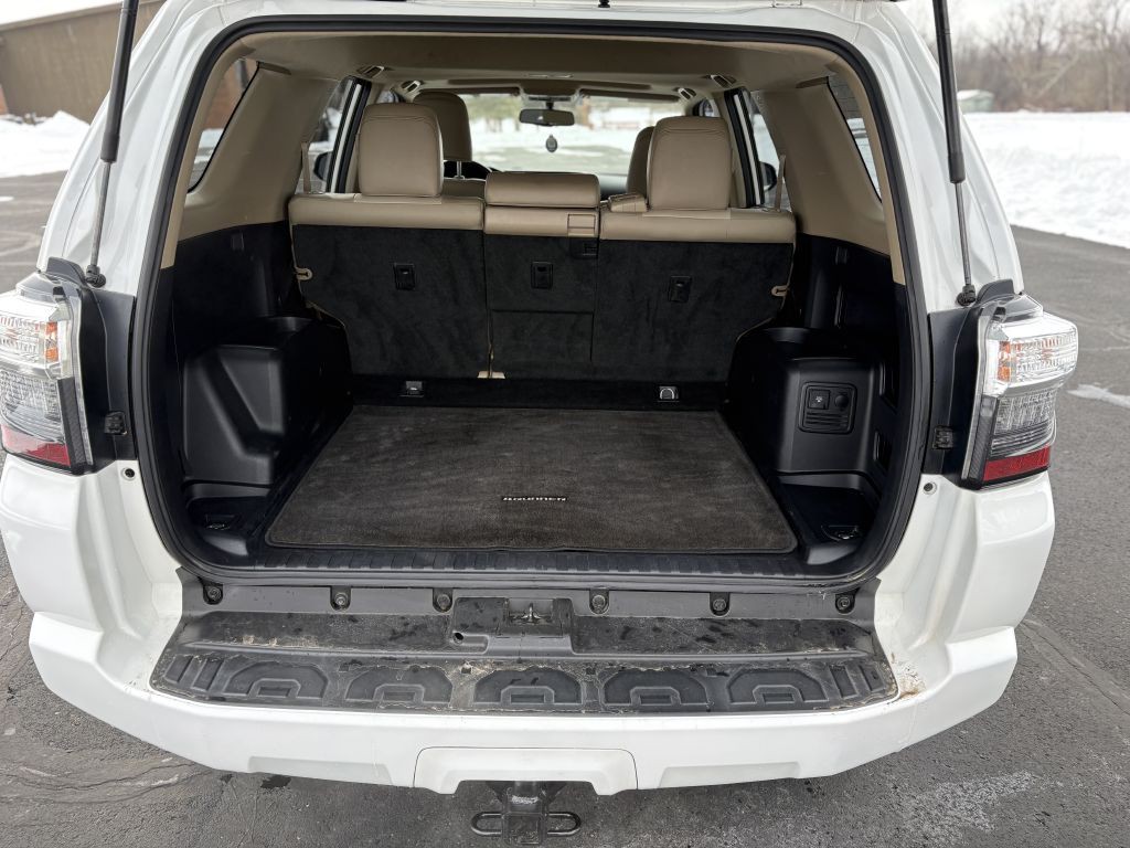 2016 Toyota 4Runner Image 23