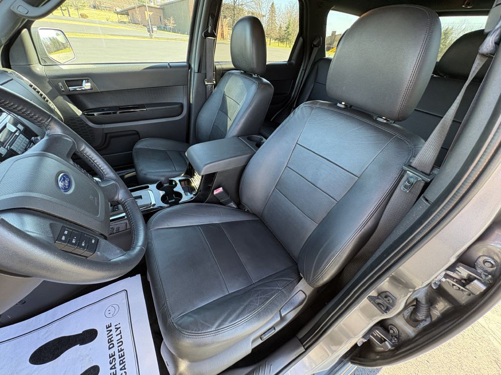 2011 Ford Escape Image 21