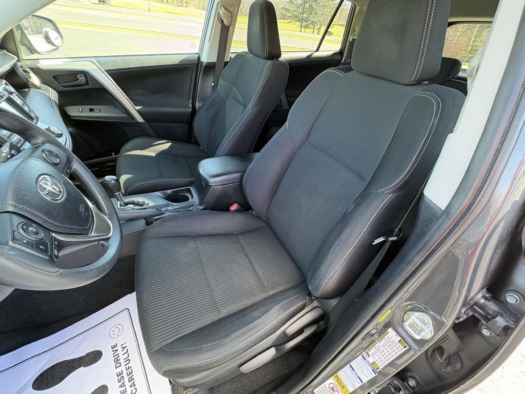 2013 Toyota Rav4 Image 11