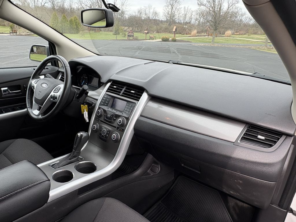 2011 Ford Edge Image 13