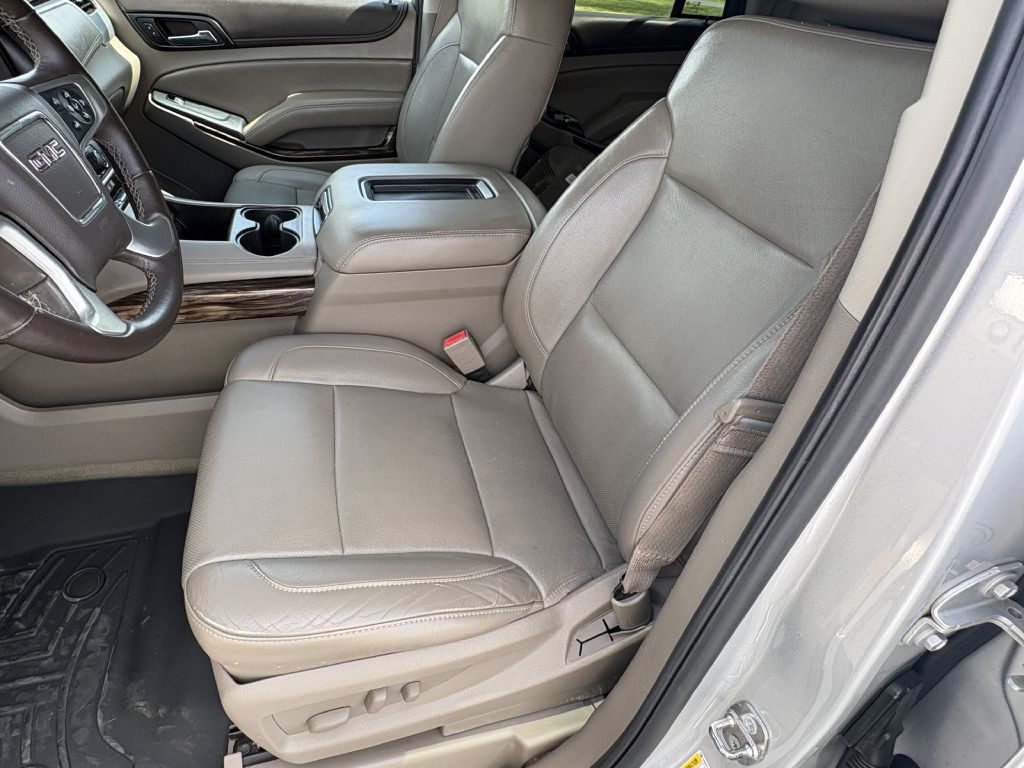 2015 GMC Yukon Image 12