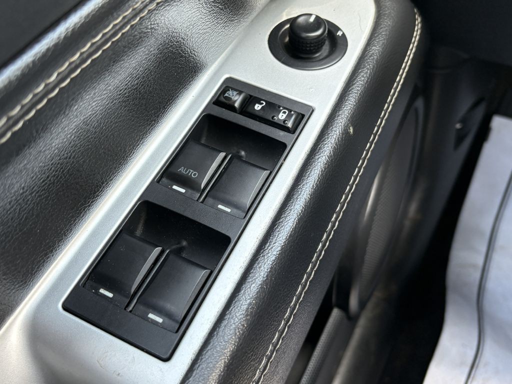 2017 Jeep Compass Image 12