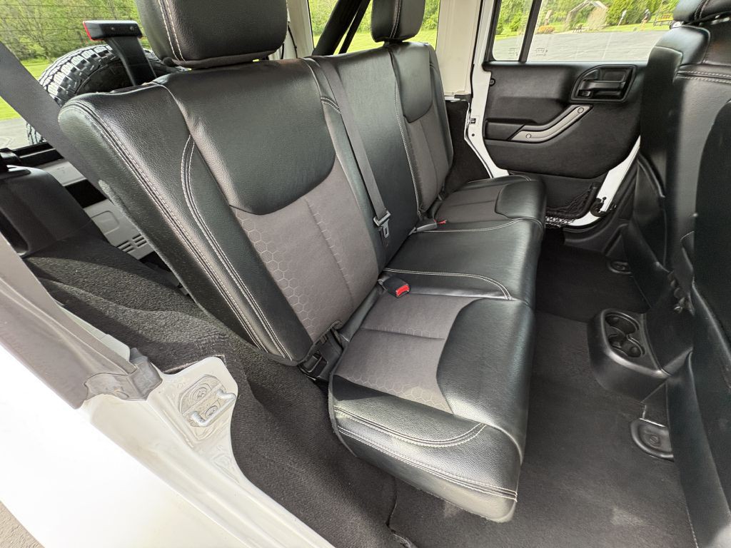 2016 Jeep Wrangler Unlimited Image 23